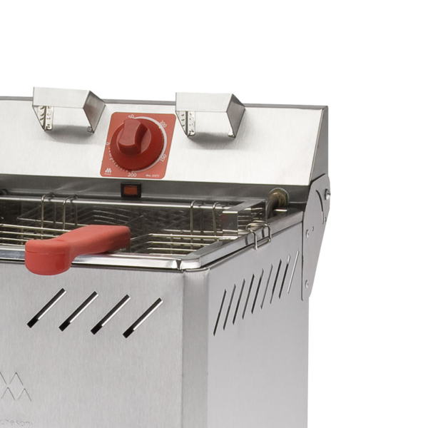 Serra-Fita Curitiba, Equipamentos para Restaurantes e Pizzaria Curitiba, Equipamentos para Frutaria Curitiba, Picador de Carne Curitiba, Expositor Açougue com Prateleira Curitiba, Ensacadeira de Linguiça Curitiba, Conservador Curitiba, Refrigerador Vertical Dupla Ação Curitiba, Mini-Câmara Refrigerada para Carnes Curitiba, Módulo Balança POP Curitiba